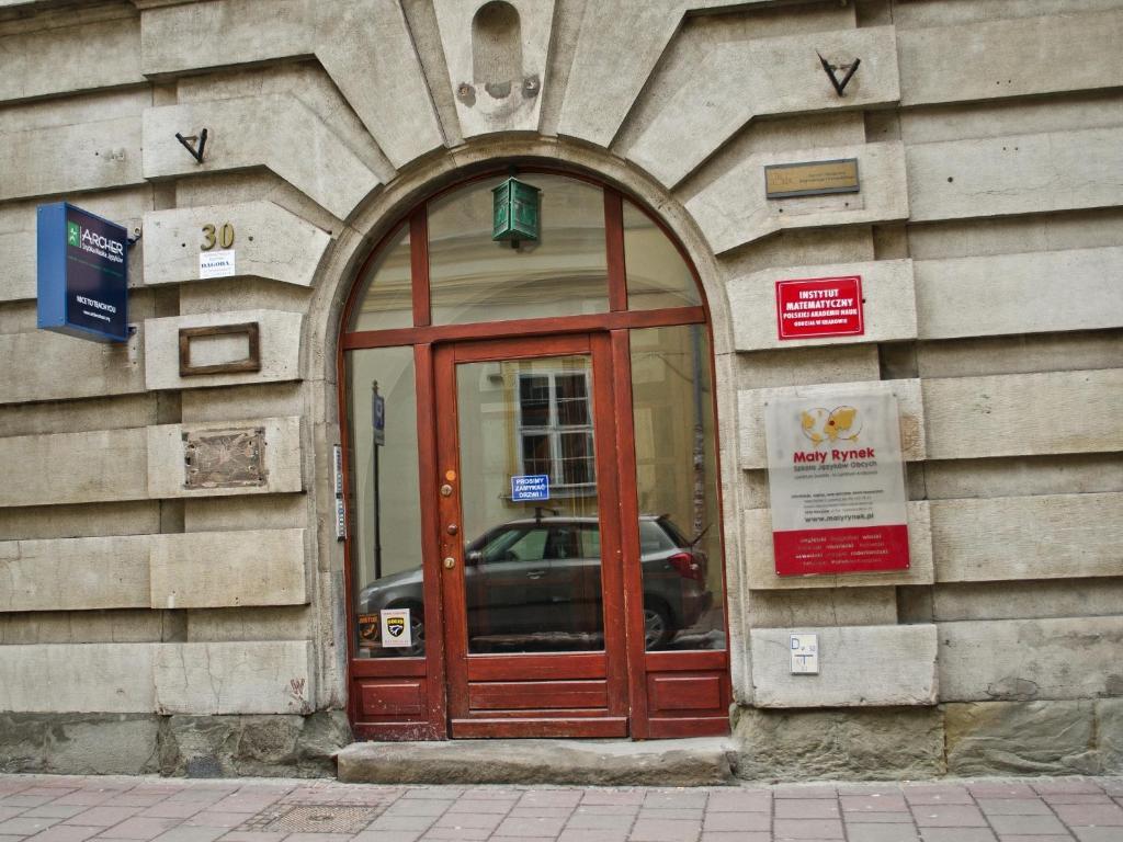 Tramp Aparthostel Krakow Luaran gambar